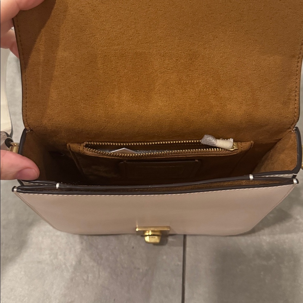 COACH Sutton Saddle Bag in Chalk NWOT purse leather - Picture 10 of 15